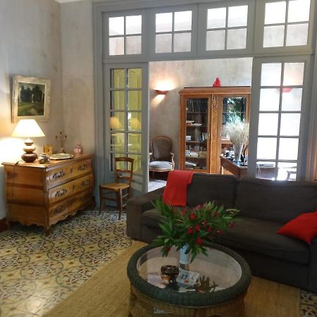 Les Remparts Bed & Breakfast กาเปสตอง ภายนอก รูปภาพ