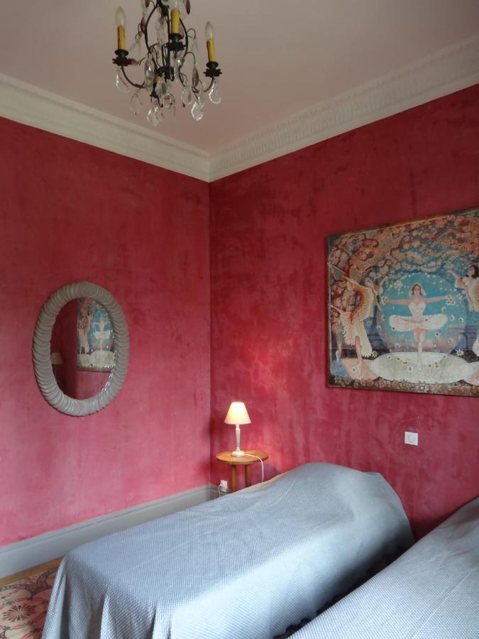 Les Remparts Bed & Breakfast กาเปสตอง ภายนอก รูปภาพ