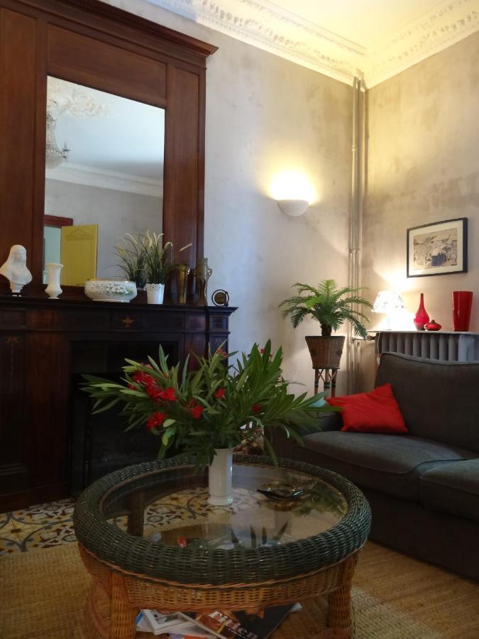 Les Remparts Bed & Breakfast กาเปสตอง ภายนอก รูปภาพ