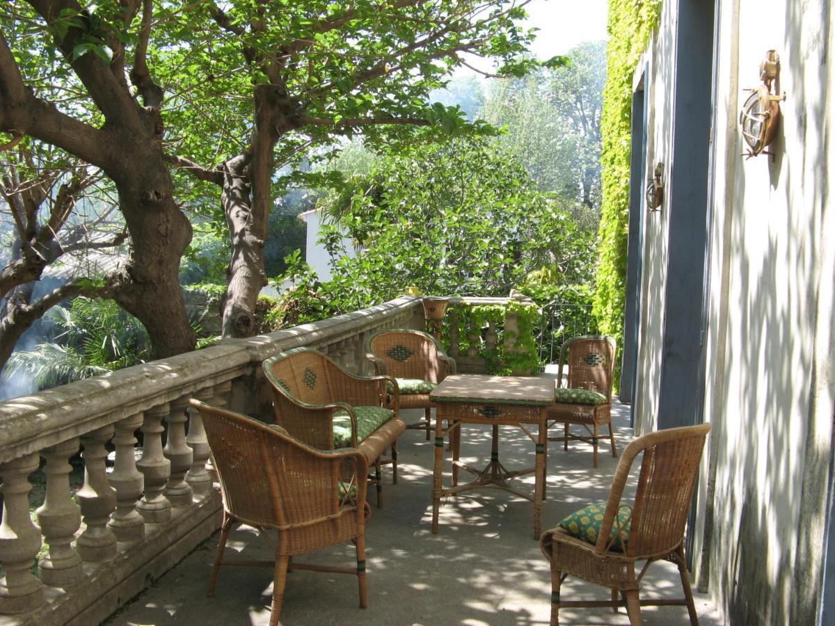 Les Remparts Bed & Breakfast กาเปสตอง ภายนอก รูปภาพ