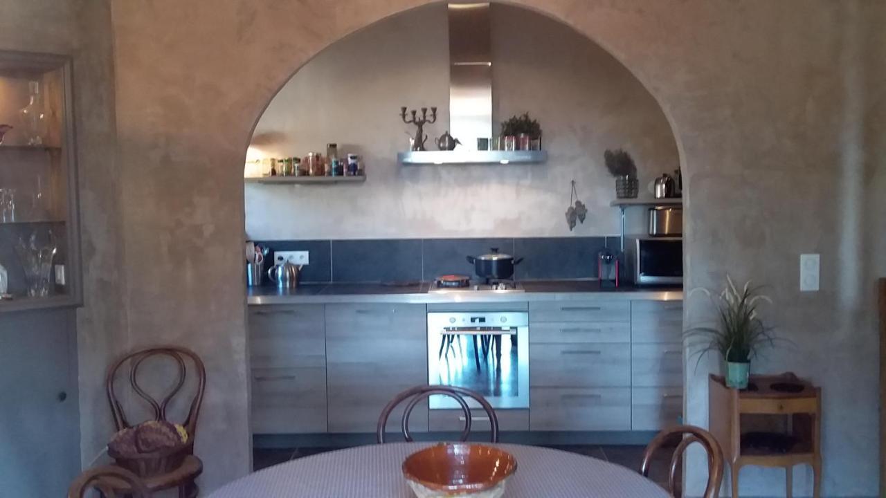 Les Remparts Bed & Breakfast กาเปสตอง ภายนอก รูปภาพ